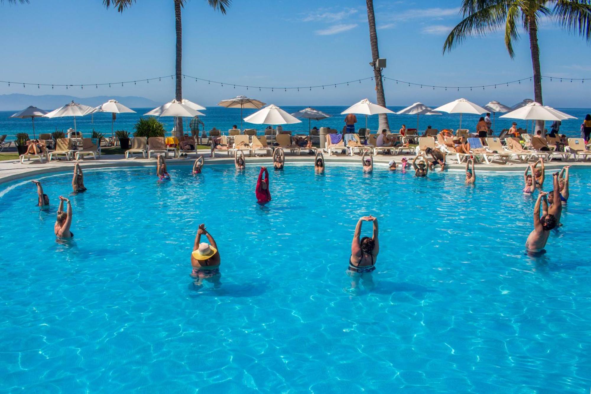 Plaza Pelicanos Club Beach Resort All Inclusive Puerto Vallarta Exterior photo