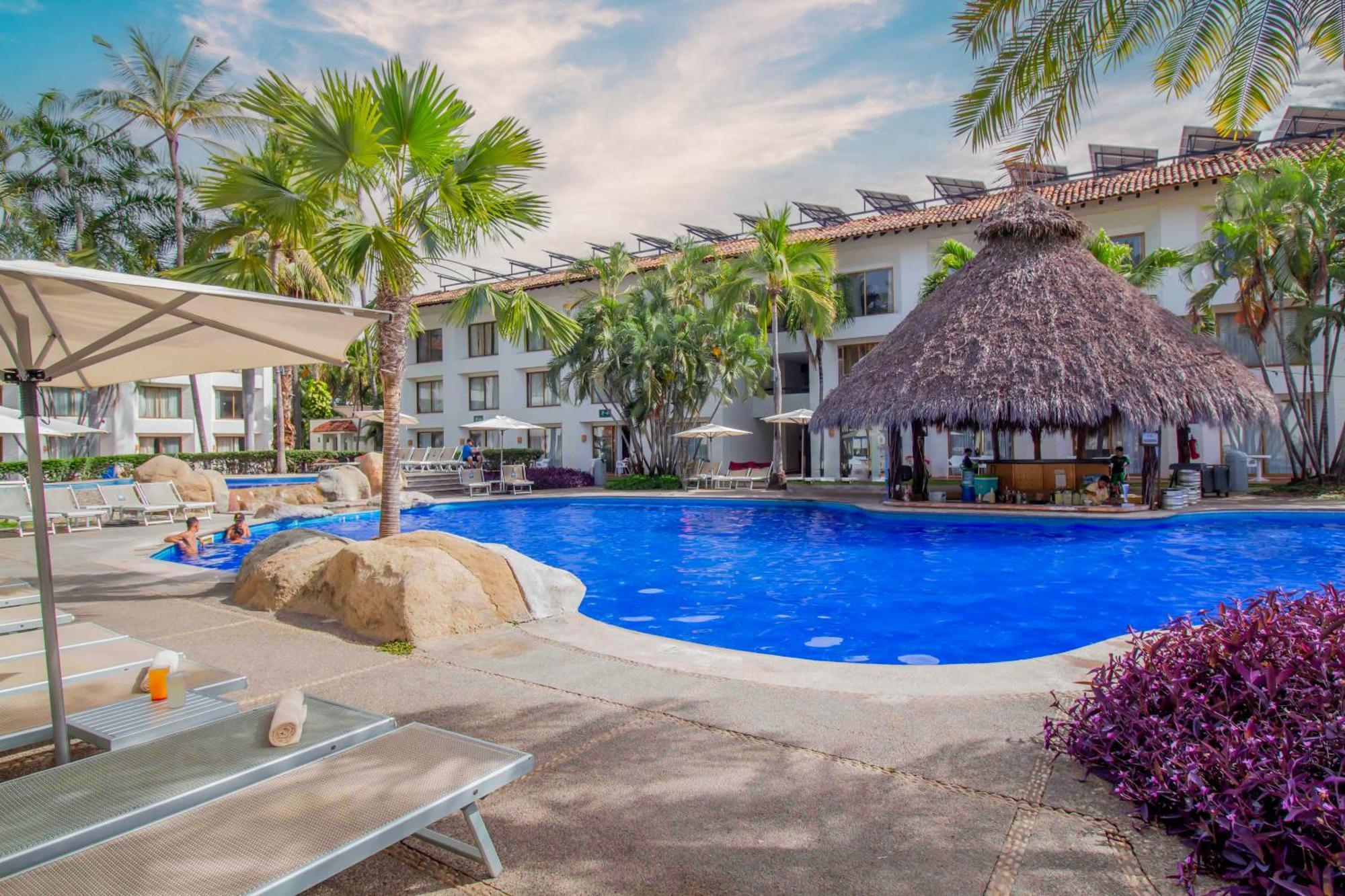 Plaza Pelicanos Club Beach Resort All Inclusive Puerto Vallarta Exterior photo